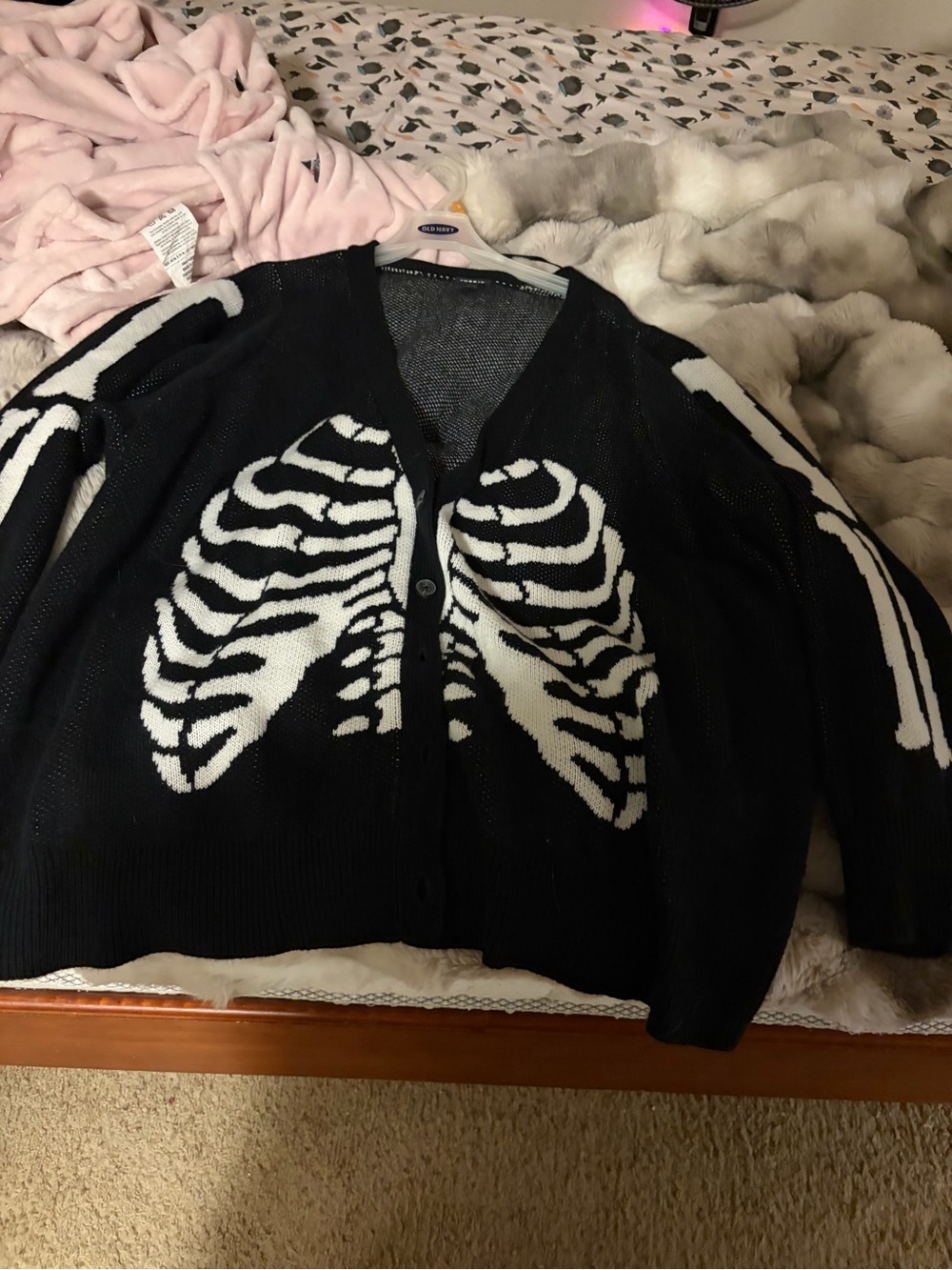Torrid Black & White Skeleton Intarsia Cardigan Size 5 - Picture 3 of 7